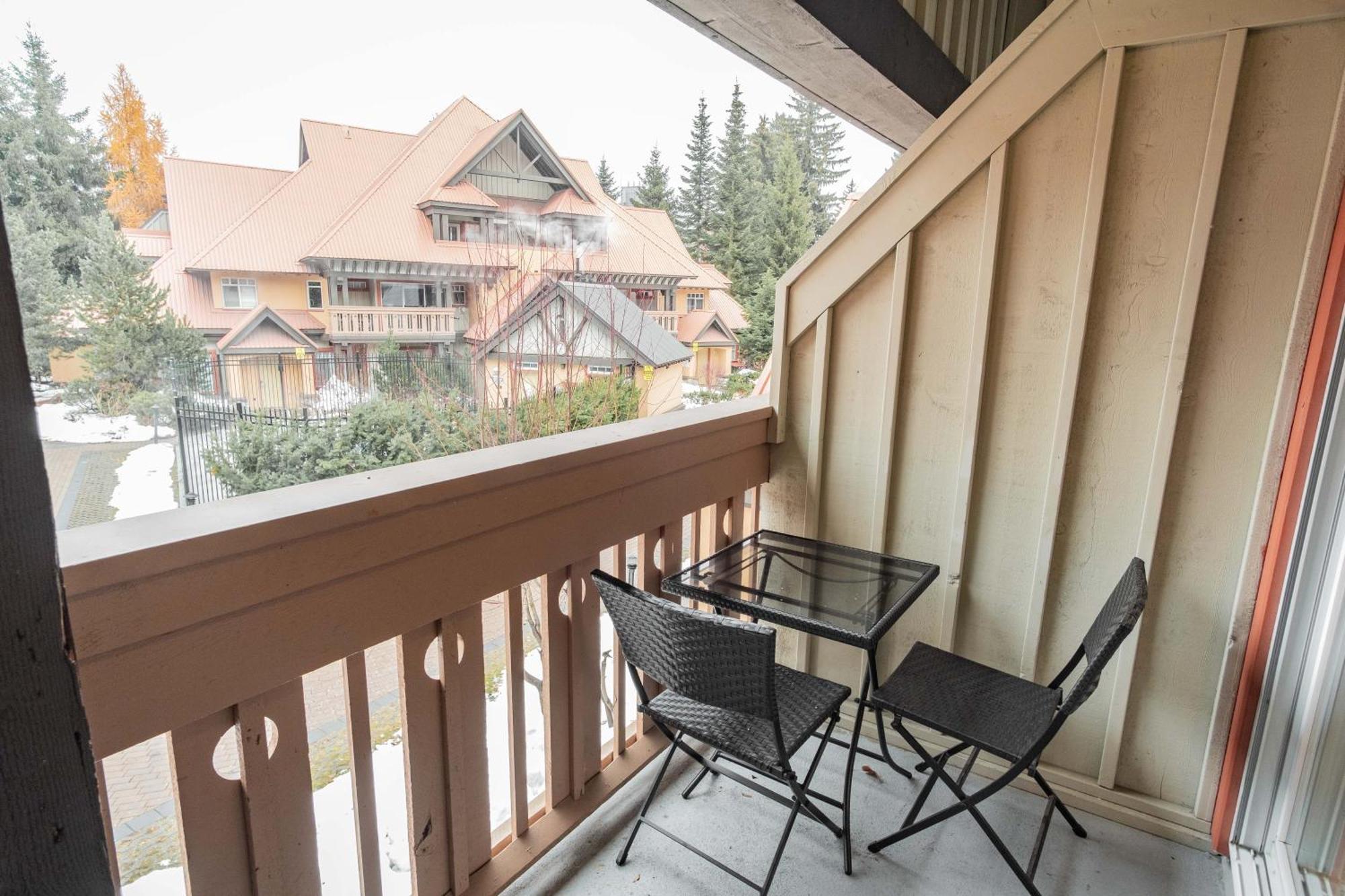 Sunpath By Outpost Whistler Villa Bagian luar foto