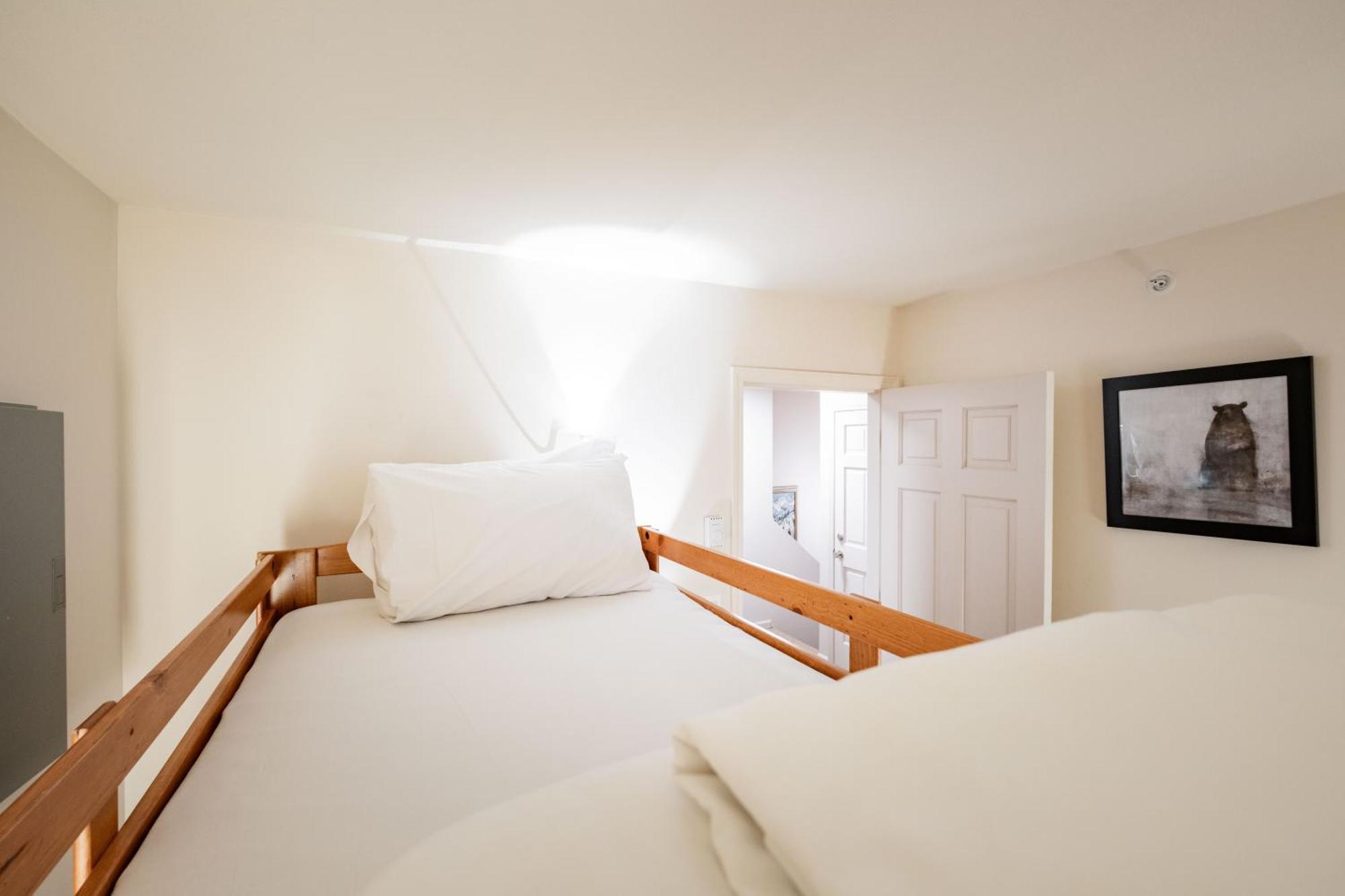 Sunpath By Outpost Whistler Villa Bagian luar foto