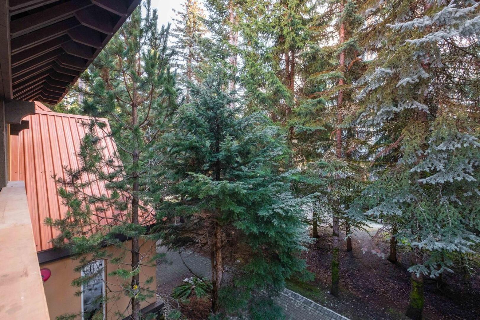 Sunpath By Outpost Whistler Villa Bagian luar foto